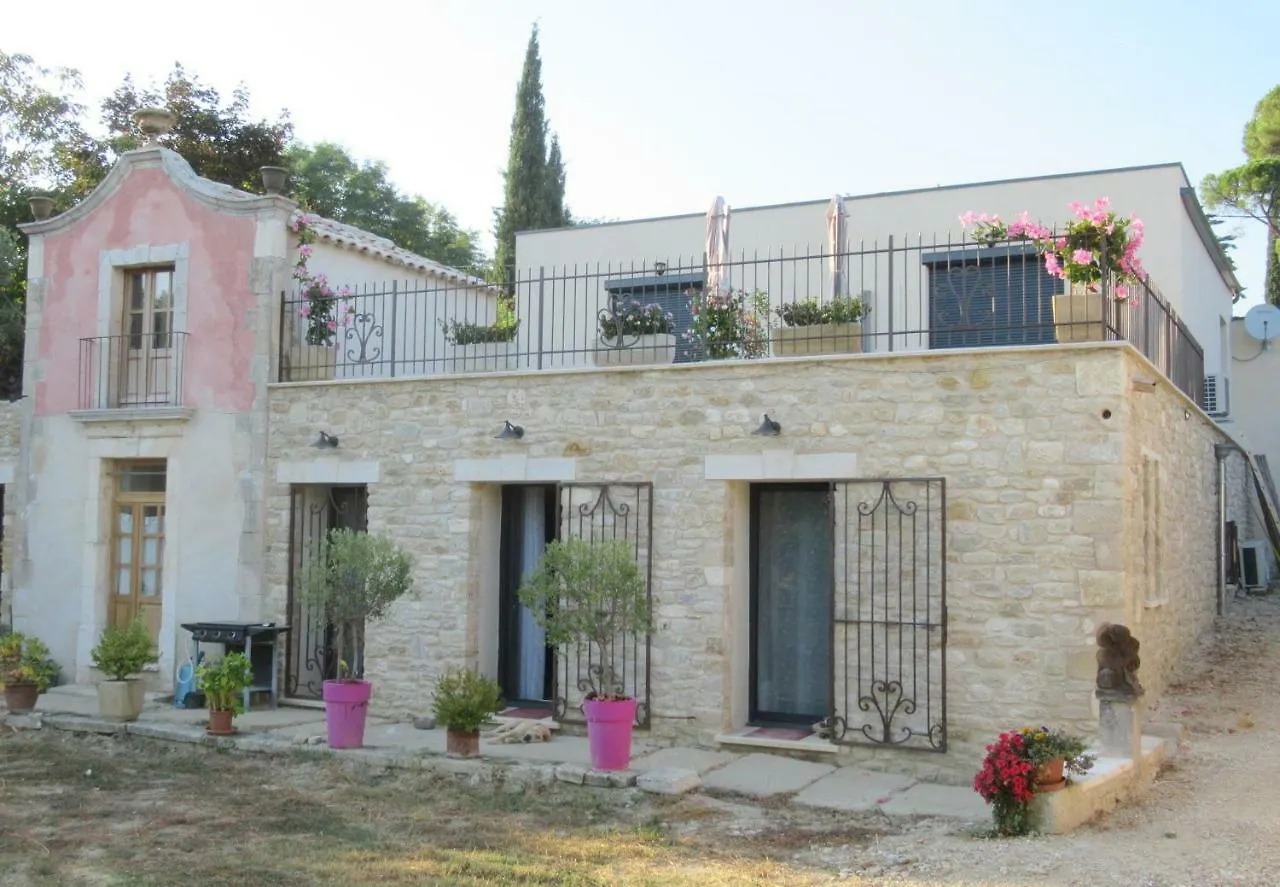 Le Bastidon De Cucuron Bed & Breakfast